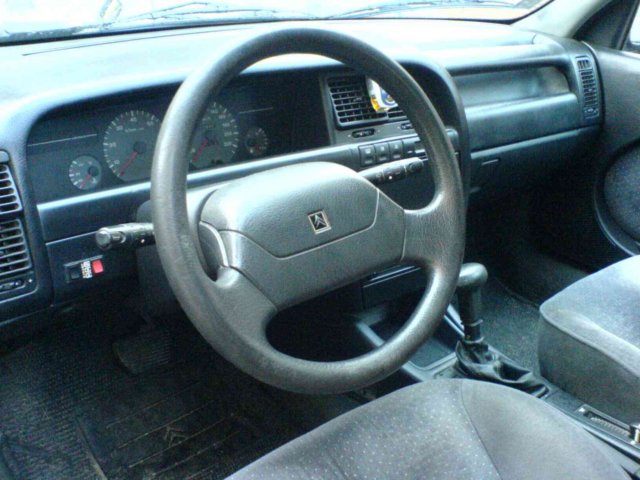 xantia942.jpg